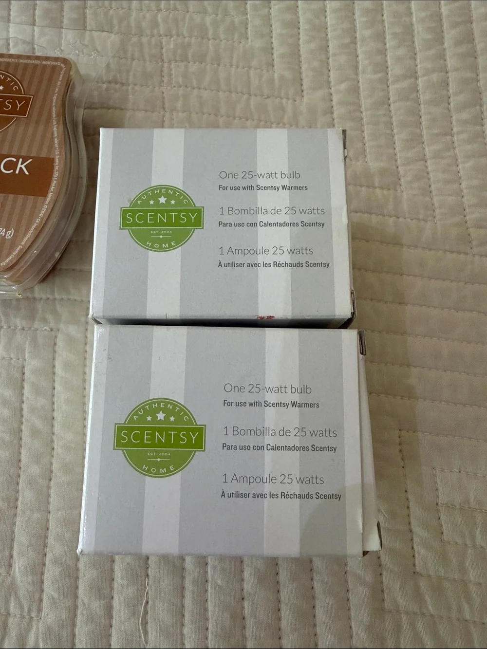 Scentsy Vanilla Suede Wax Bar & Bulb Packs